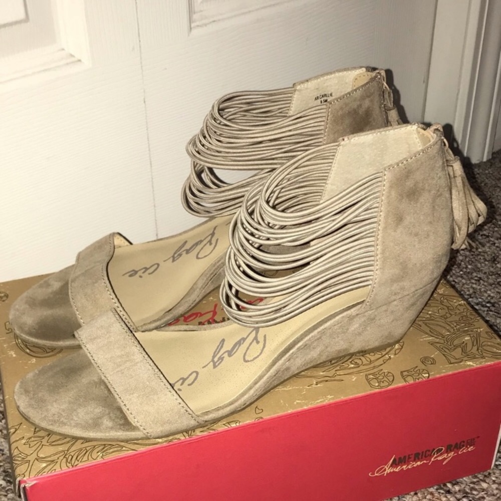 American Rag Sandals - Picture 3 of 4
